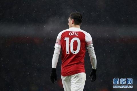 包含卡迪夫城队坚持不懈，英超之路必将更上一层楼的词条