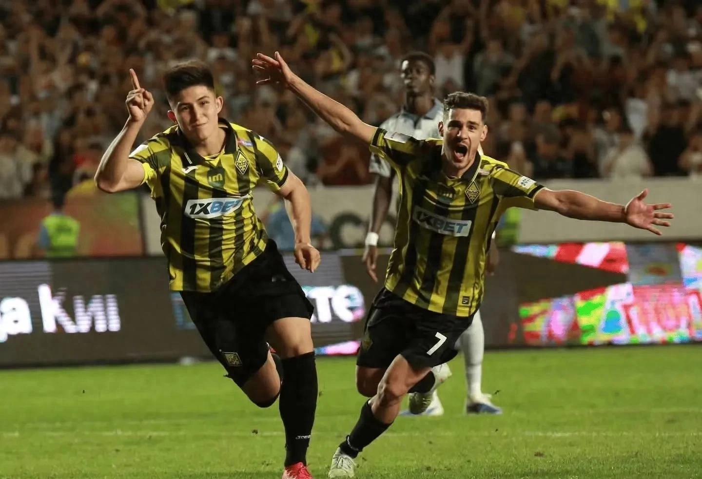 狼队备战欧冠预选赛,迎战强敌 狼队备战欧冠预选赛,迎战强敌