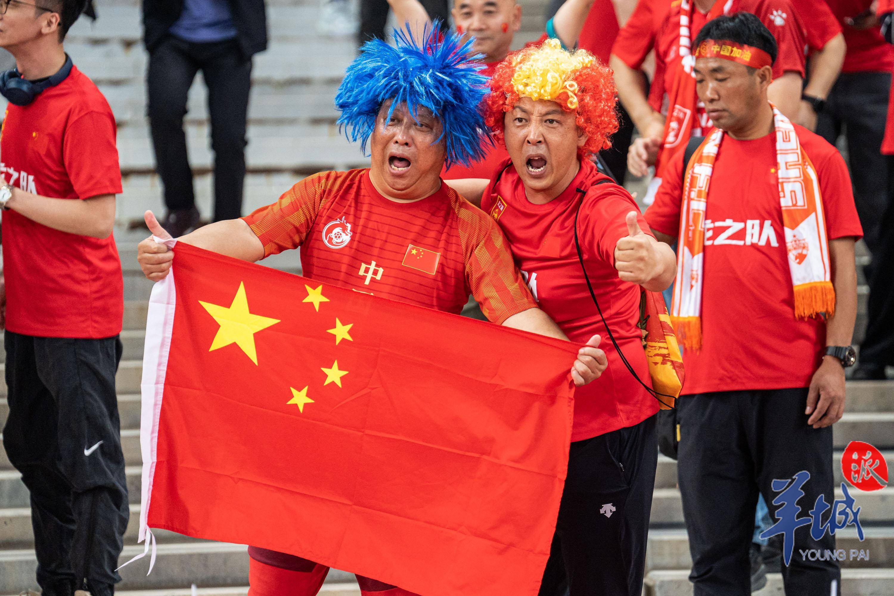 爆发狂欢!球迷沸腾庆祝胜利的简单介绍 爆发狂欢!球迷沸腾庆祝胜利的简单介绍