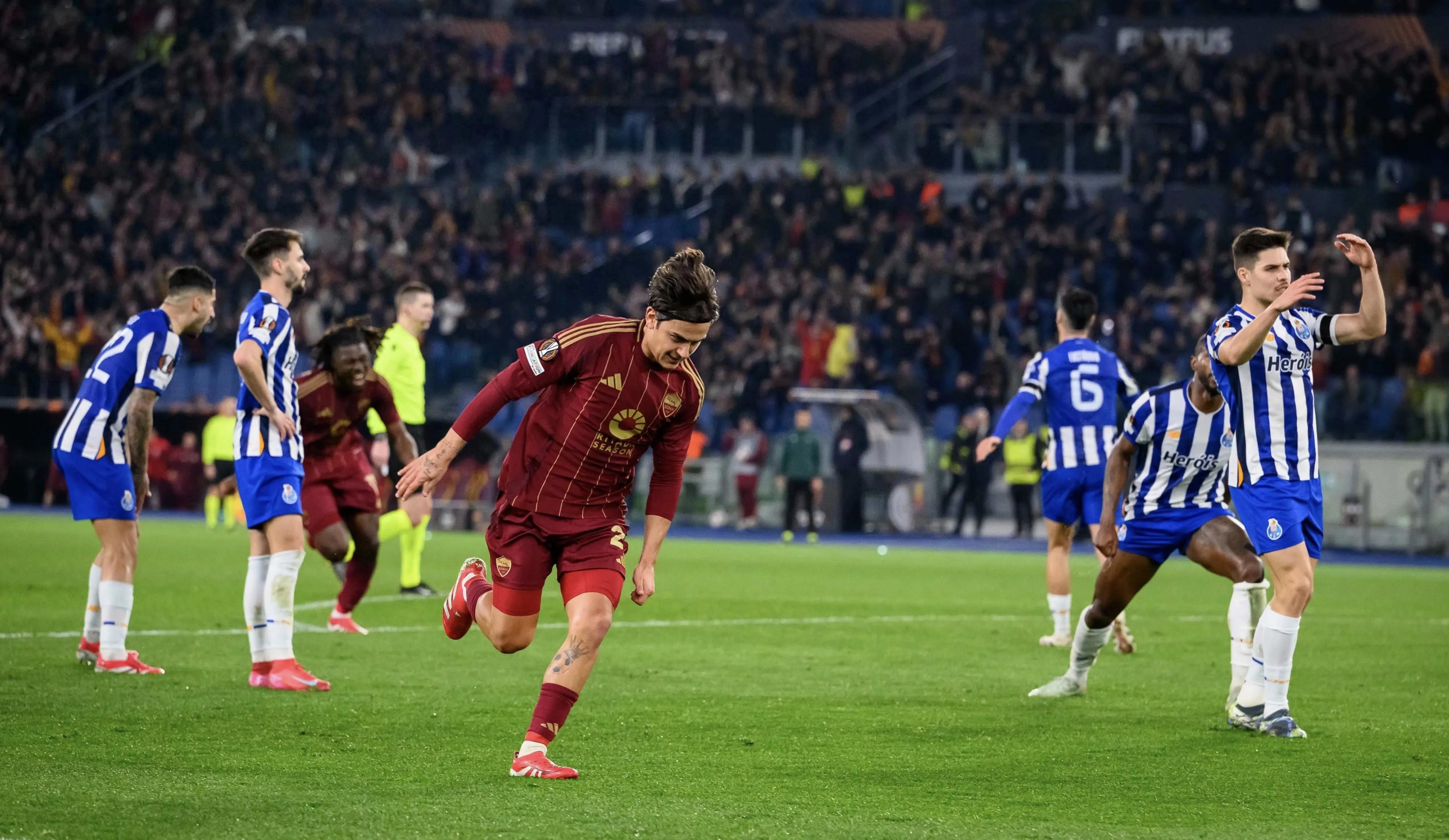 罗马门将神勇扑救,帮助球队获胜 罗马门将神勇扑救,帮助球队获胜