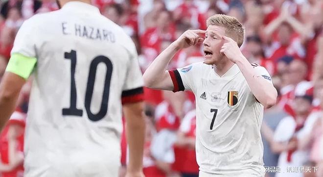 斯洛伐克主场负克罗地亚，高举白旗的简单介绍