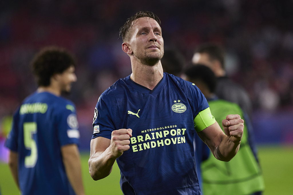 包含海伦芬主帅赛后发言,承认球队实力不足的词条 包含海伦芬主帅赛后发言,承认球队实力不足的词条