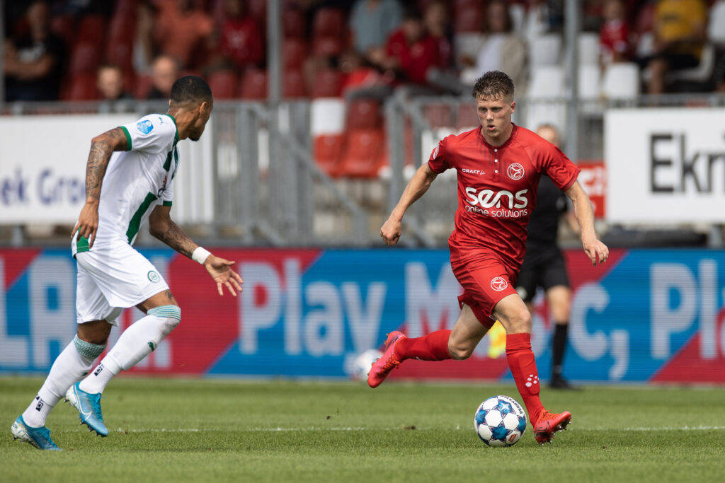 包含海伦芬主帅赛后发言,承认球队实力不足的词条 包含海伦芬主帅赛后发言,承认球队实力不足的词条