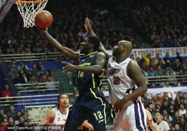 尼斯队经验老道,迎战实力强大对手 尼斯队经验老道,迎战实力强大对手