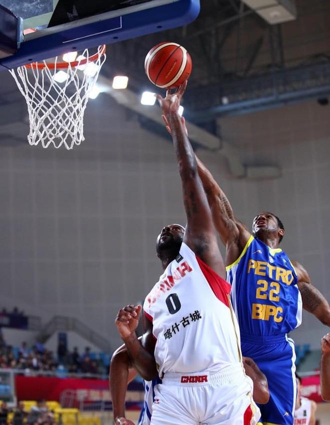 伊朗劲旅震惊亚洲,一举晋级 伊朗劲旅震惊亚洲,一举晋级