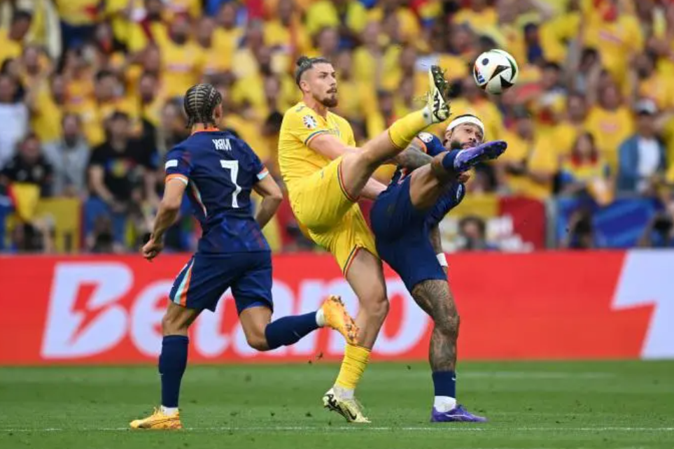 荷兰击败葡萄牙欧预赛领先优势锐减