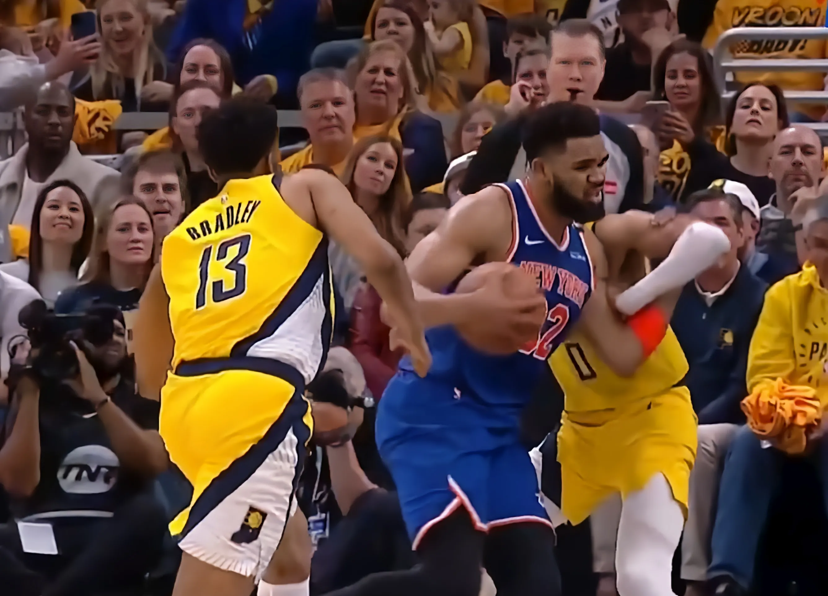 江苏队绝杀尼克斯，恩比德关键制胜