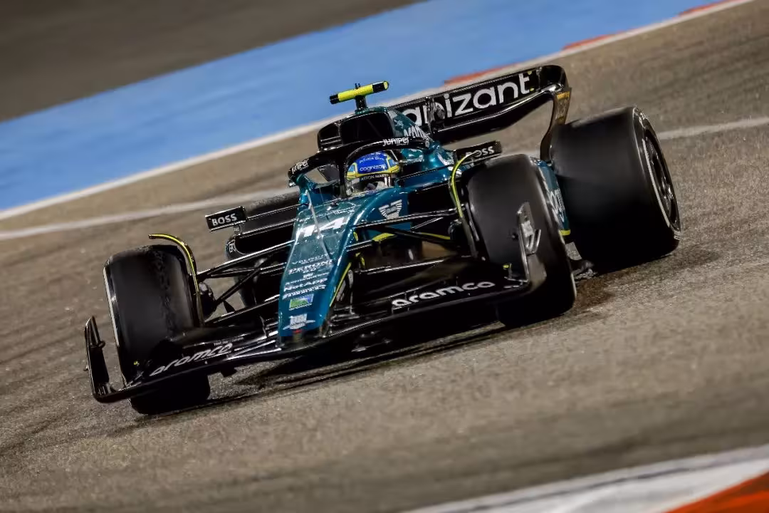 哈斯车队绝杀红牛二队，阿隆索关键制胜