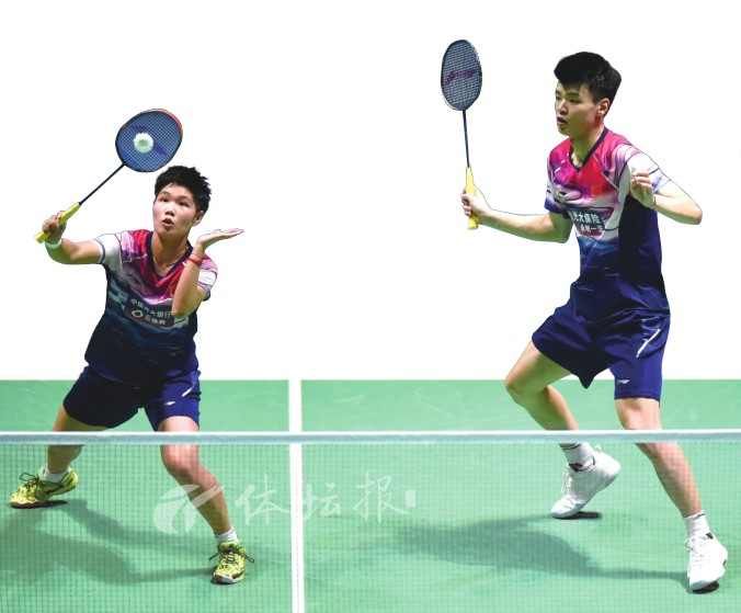 印尼队横扫印度队，黄鸭组合统治全场