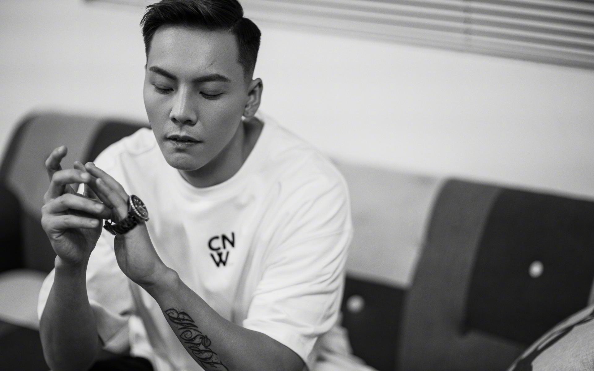 基于此,我为你扩展思维,构思了一个更有张力的标题,并撰写了相应的文章